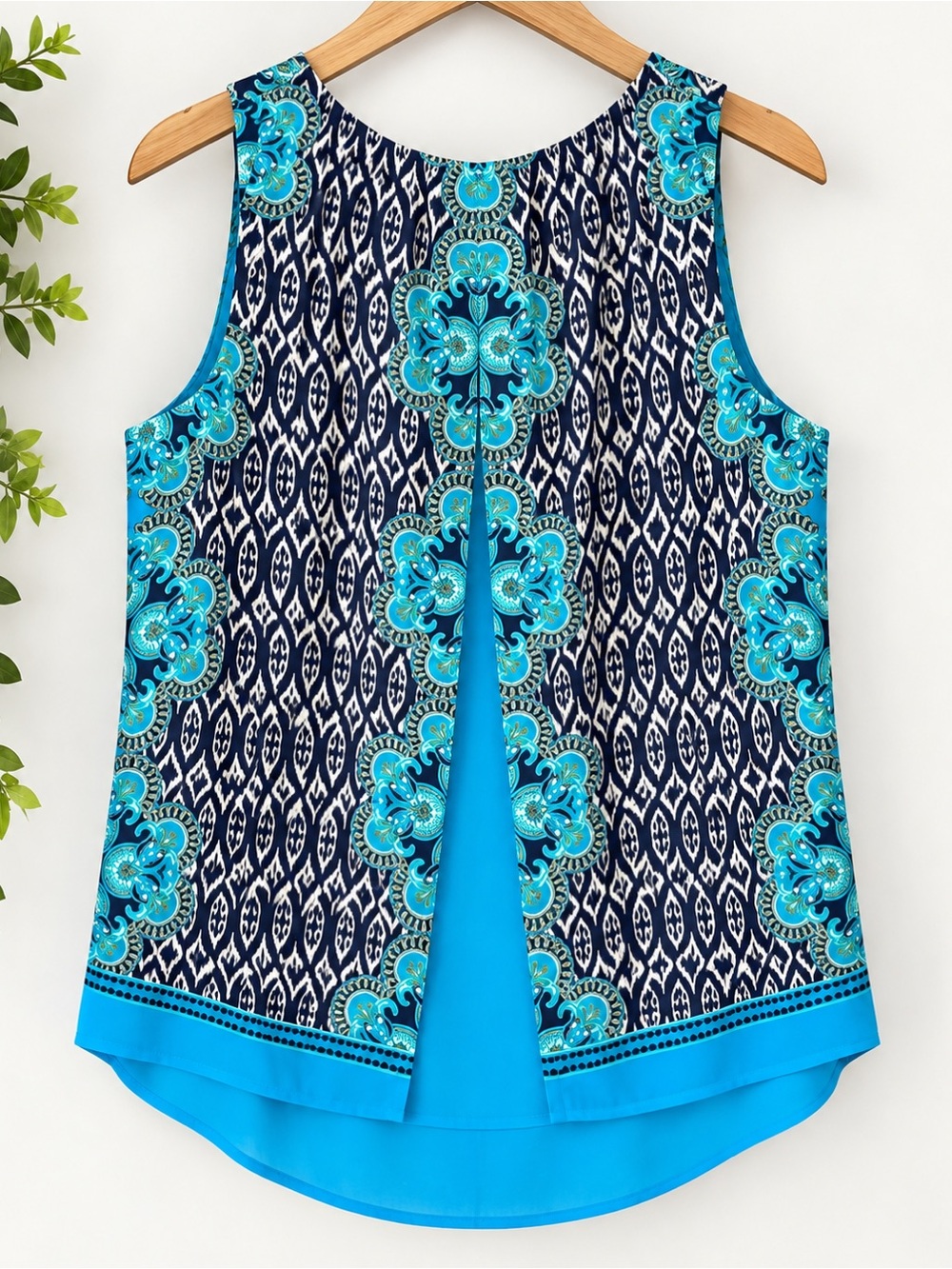 Rose & Olive Navy and Turquoise Patterned Sleeveless Blouse - Picture 3 of 6